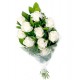 Λευκα τριανταφυλλα σε ανθοδεσμη