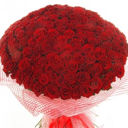 Μπουκέτο με 201 κόκκινα τριαντάφυλλα